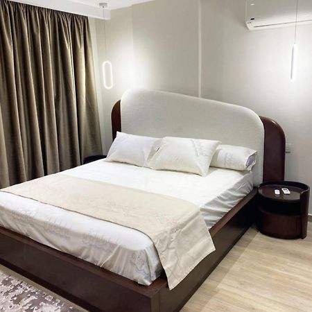 Hotel Z-A-R-A Park Goregaon West Мумбаи Экстерьер фото